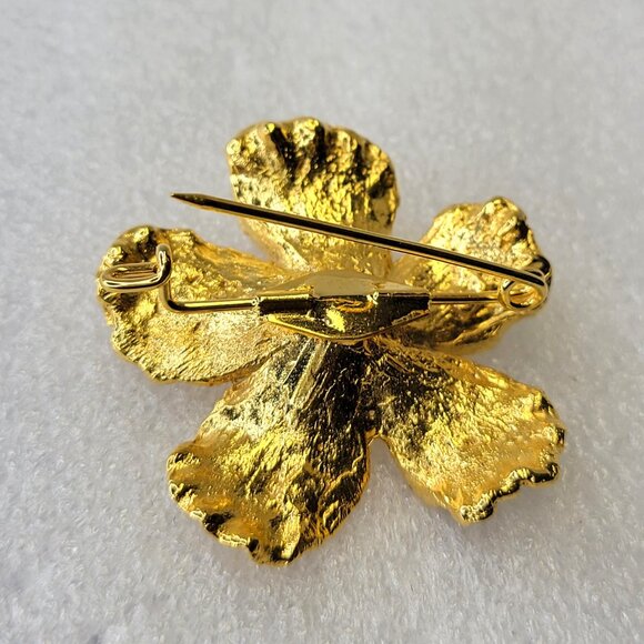 Large Gold Plated Hibiscus Brooch Pin - Picture 3 of 10